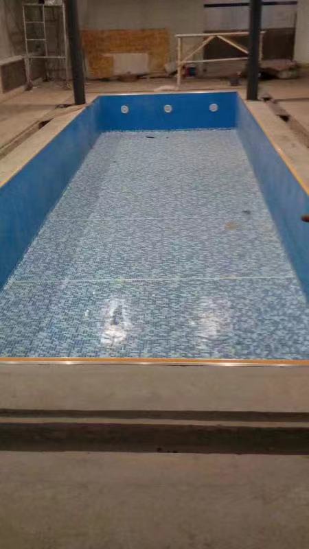 瓷砖泳池翻新使用泳池胶膜方法